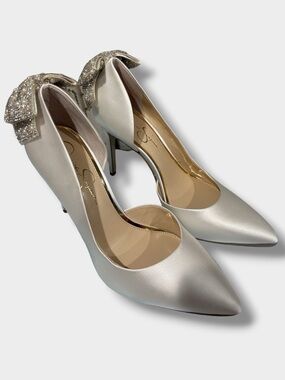 Jessica Simpson Happily Ever After Prizma D'Orsay Crystal Bow Bridal Pumps Sz 10